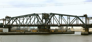 Illustration for article titled The Ten Most Hated Bridges In America